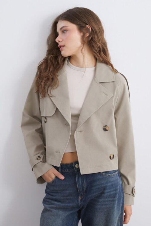 السترة القصيرة على الرأس للنساء من تrench coat
